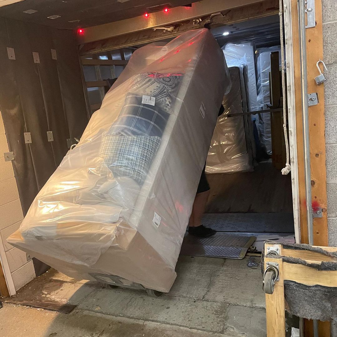 Ambridge, PA Mattress Moving Specialists